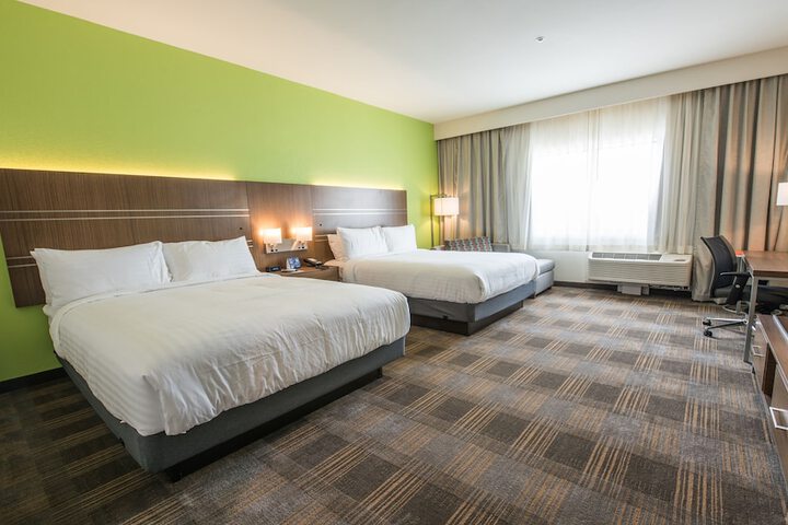 Room 46 of 73