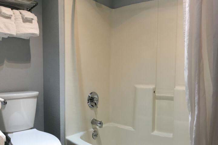 Room 19 of 38