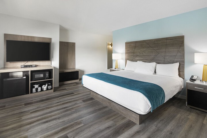 Room 15 of 26