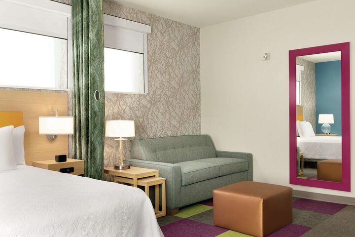 Room 26 of 40