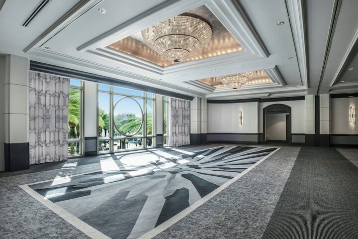 Loews Miami Beach Hotel – South Beach