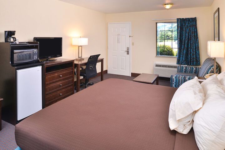 Room 17 of 30