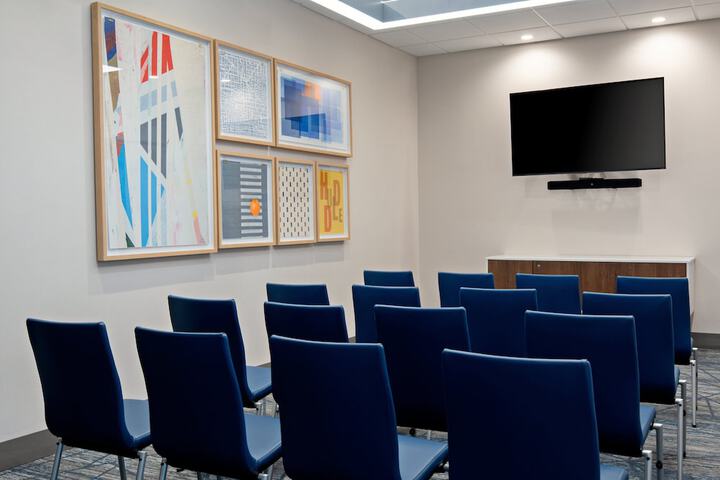 Holiday Inn Express and Suites Hollister by IHG
