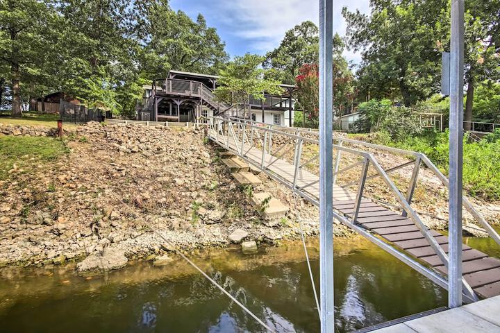 Dock Deck & Boat Slip: Lakefront Eucha Home