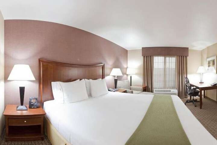 Room 15 of 22