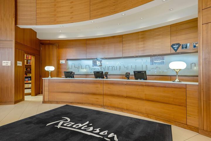 Radisson Hotel & Conference Centre Calgary Airport