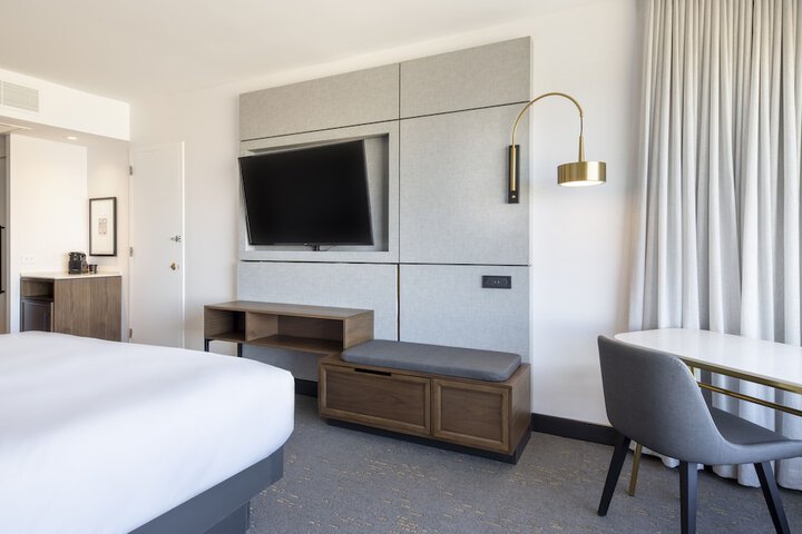 Room 22 of 76