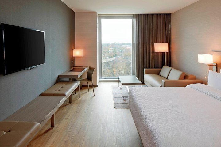 Room 13 of 55