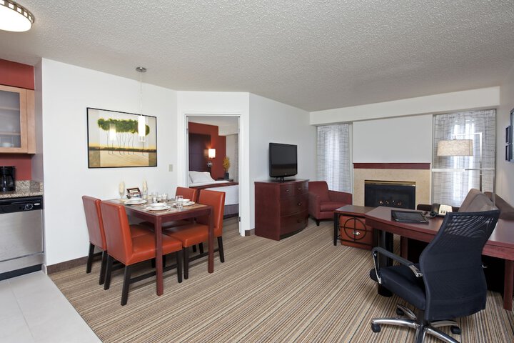 Room 14 of 21