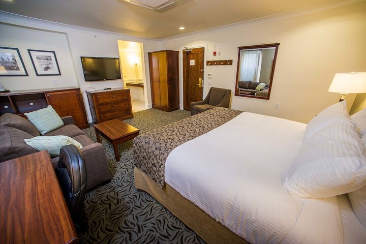 Hume Hotel & Spa