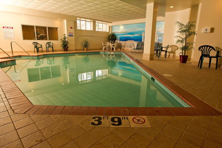 Pool 11 of 42