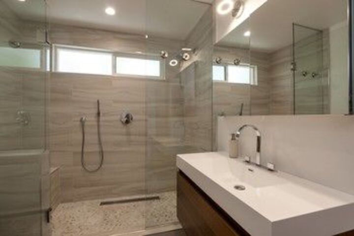 3Br 2BA Modern Luxury House by RedAwning