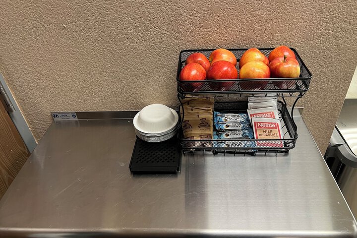 Breakfast/Coffee Service 40 of 46