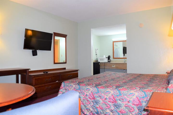 Room 26 of 29