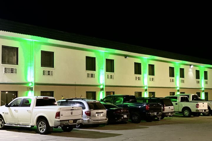 Hotel 3 of 163