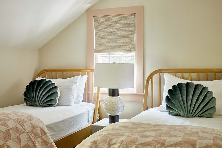 Faraway Nantucket