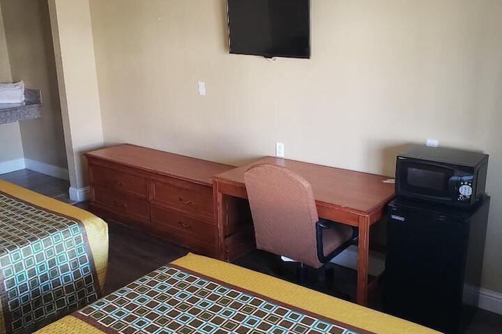 Room 19 of 34