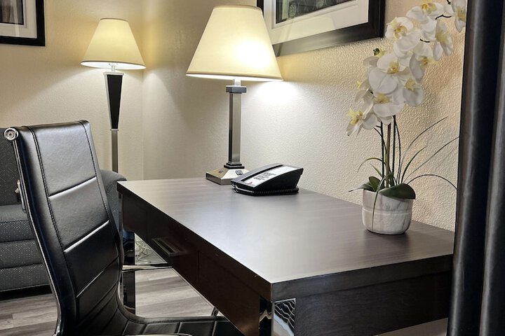 Room 15 of 26