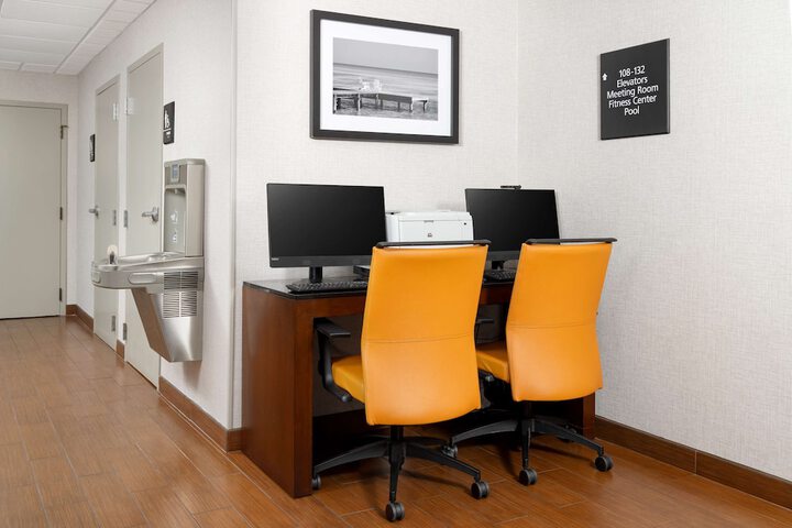 Business Center 33 of 33