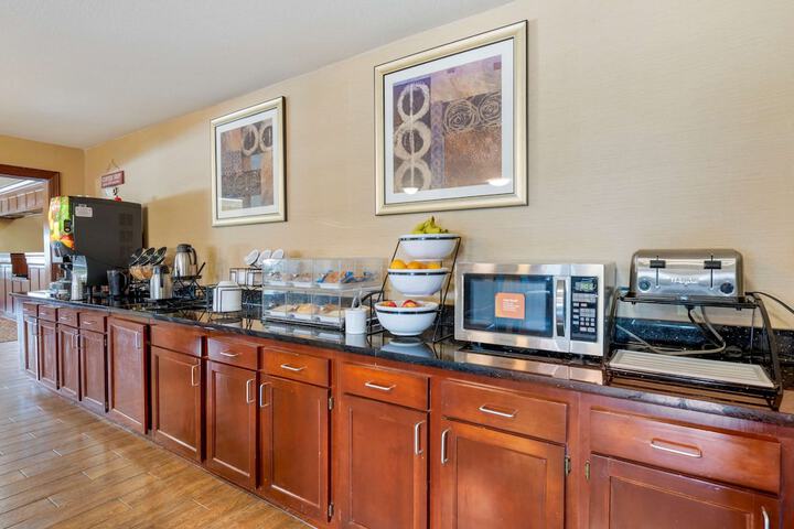 Breakfast/Coffee Service 43 of 44