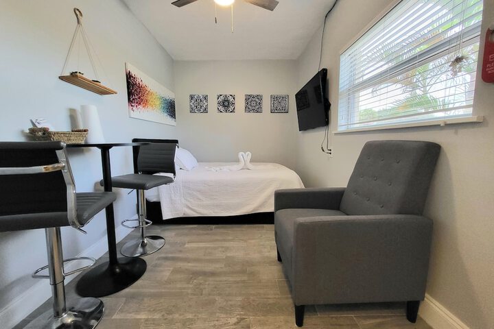 Room 49 of 90