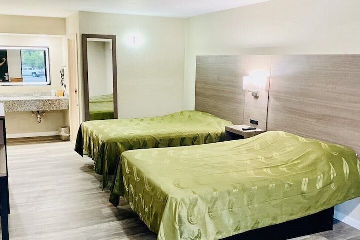 Room 3 of 5