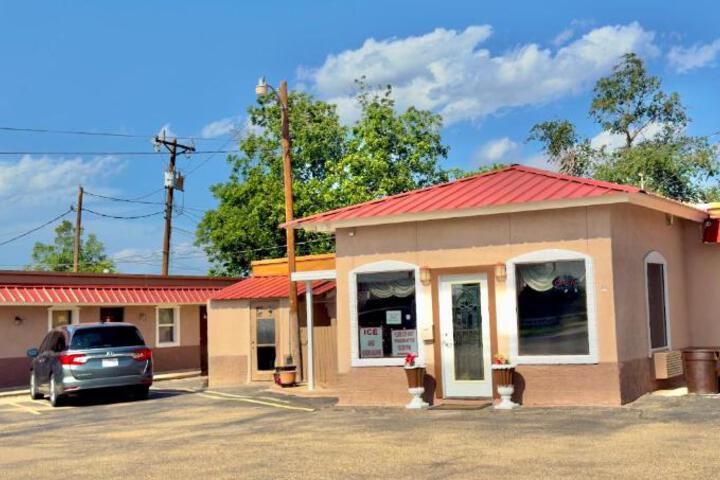 Budget Inn