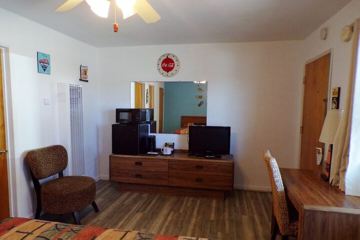 Room 52 of 90