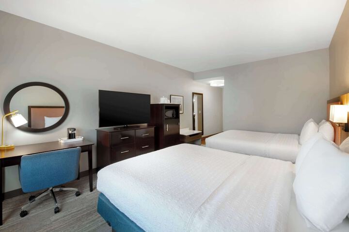Room 13 of 42