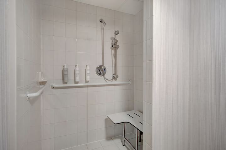 Room 19 of 40