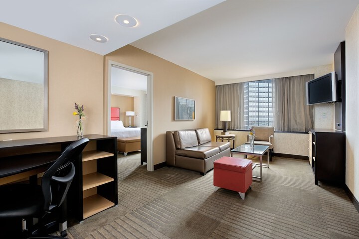 Room 12 of 33