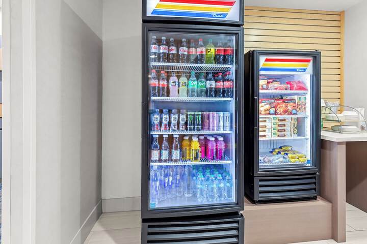 Holiday Inn Express & Suites Vandalia by IHG