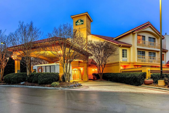 Hotel 4 of 30