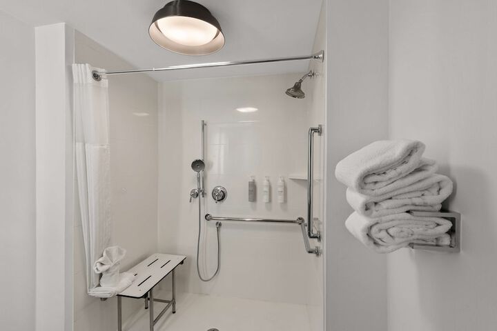 Room 40 of 57