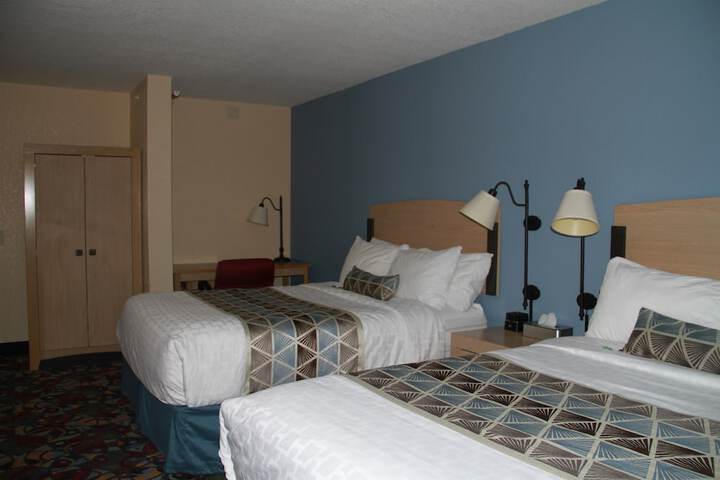Room 35 of 64