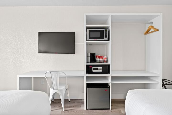 Room 44 of 69