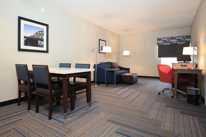 Room 14 of 42