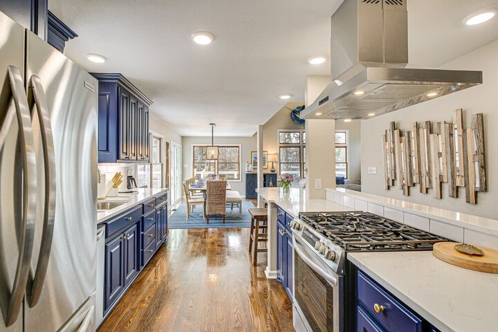 Hot Springs Lakefront Home w / Dock & Water Views!
