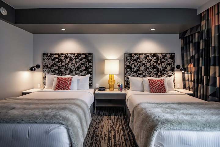 Room 12 of 34