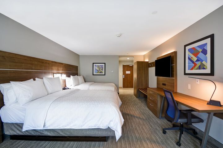 Room 34 of 49