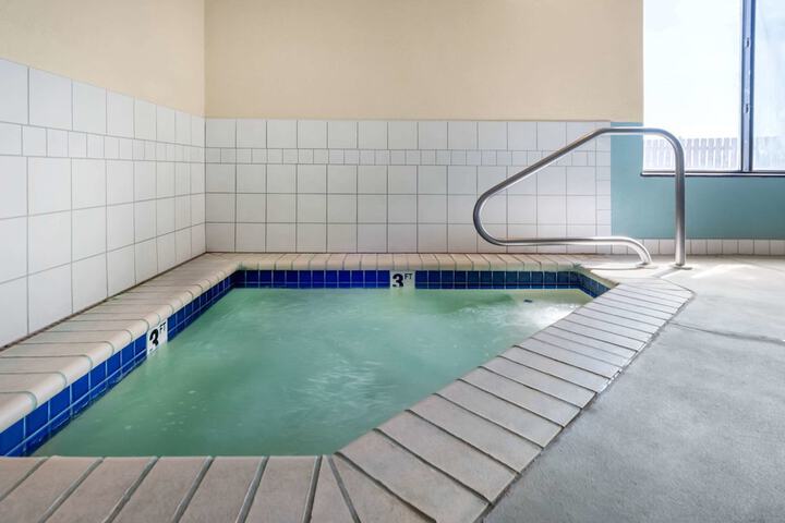 Pool 5 of 50