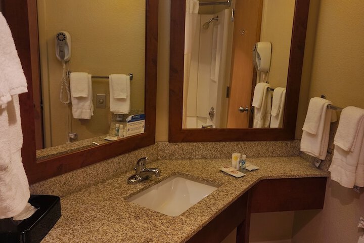 Room 29 of 61