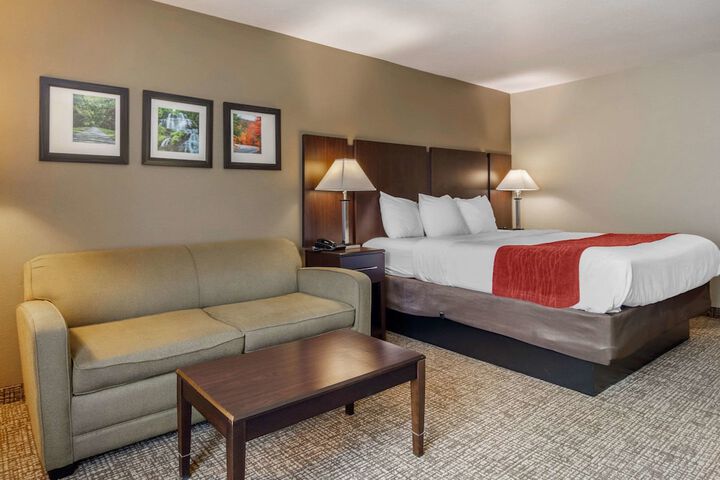 Room 15 of 32