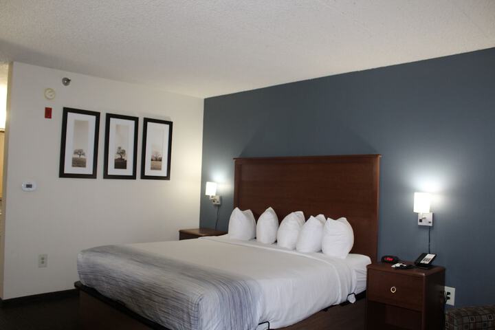 Room 25 of 67