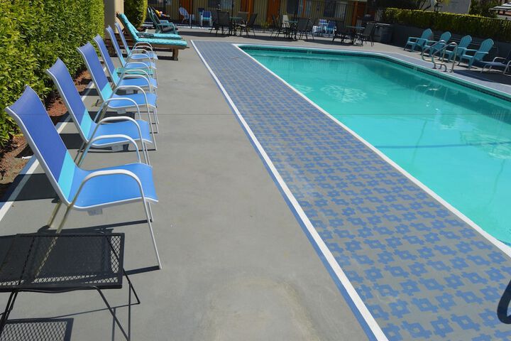 Pool 8 of 42