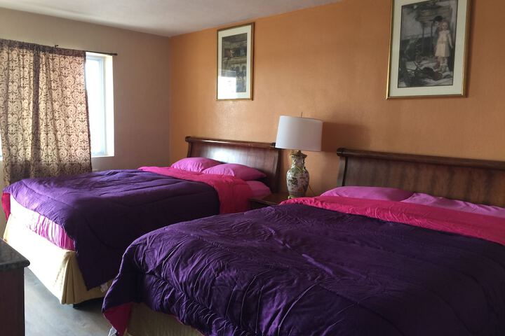 Room 11 of 17