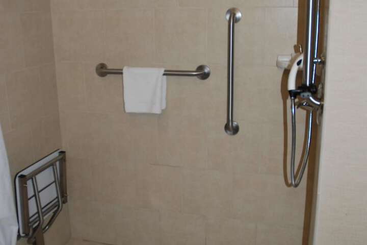 Room 15 of 37