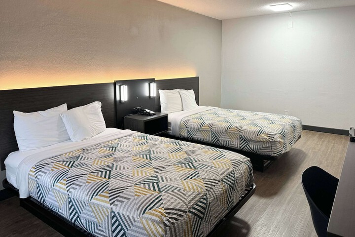 Room 7 of 15