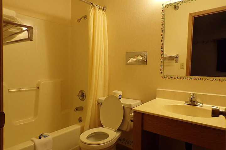 Room 16 of 25