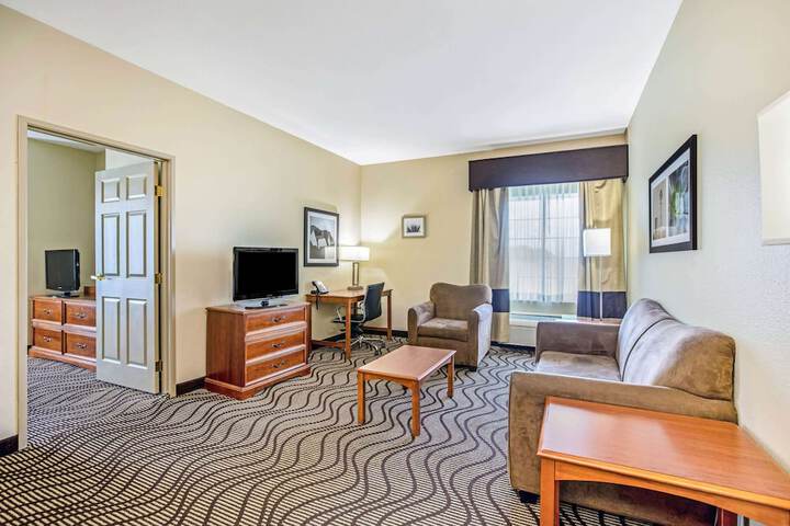 La Quinta Inn & Suites by Wyndham Corpus Christi Northwest